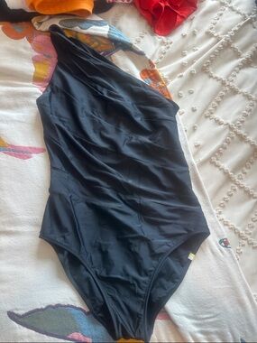 summersalt Black One-Shoulder Ruched One-Piece Swimsuit